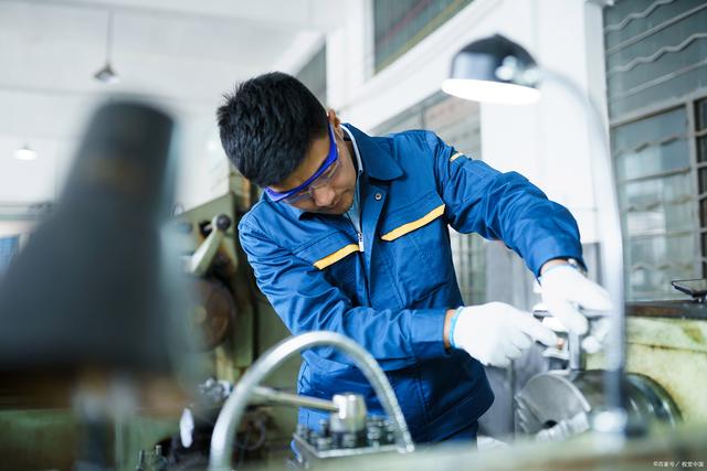 专业服务经验，行业标准化践行者